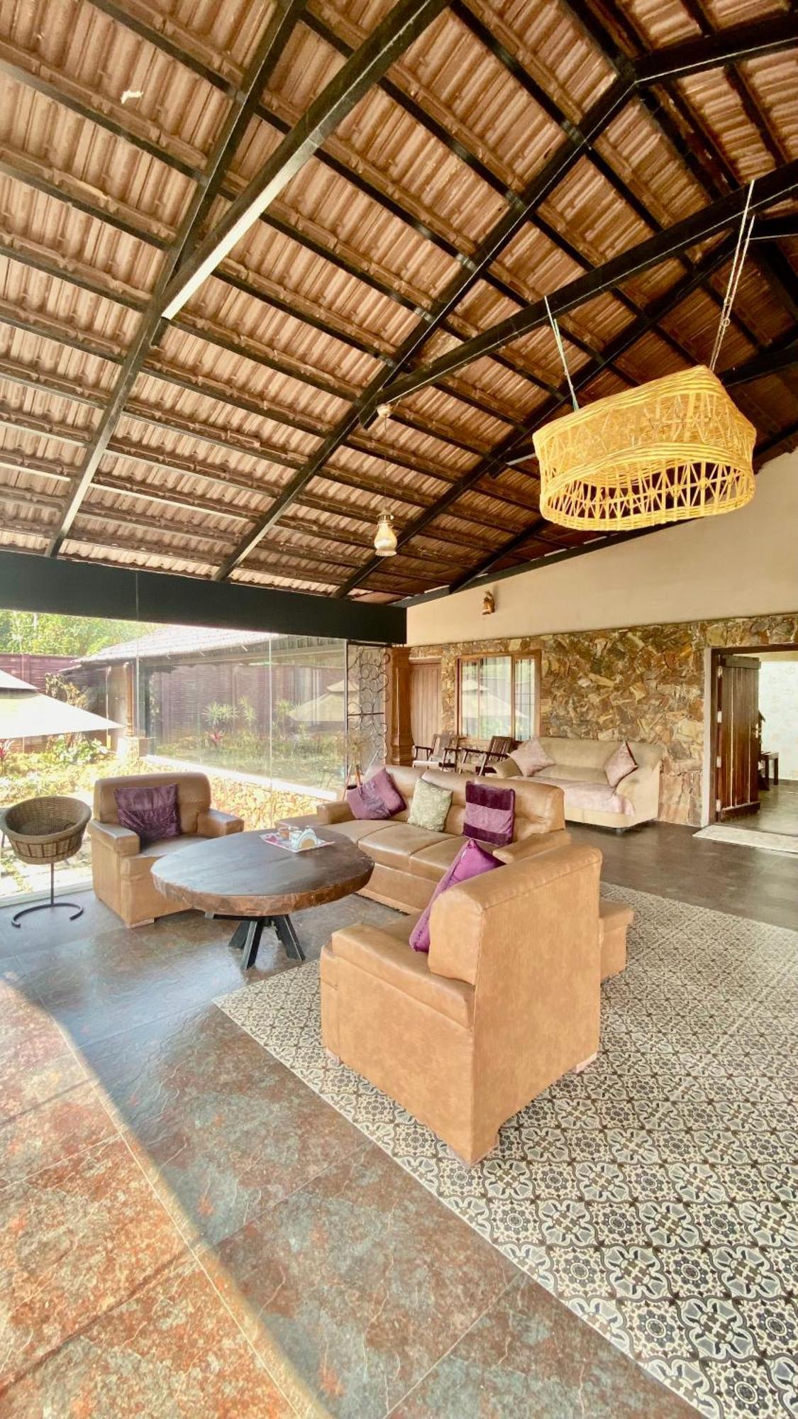 סאקלשפור Willostays Villa Tranquil De Susanj מראה חיצוני תמונה