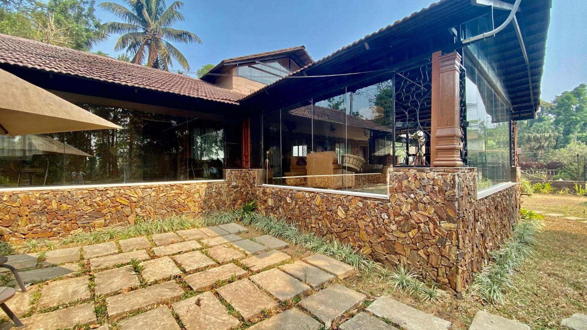 סאקלשפור Willostays Villa Tranquil De Susanj מראה חיצוני תמונה